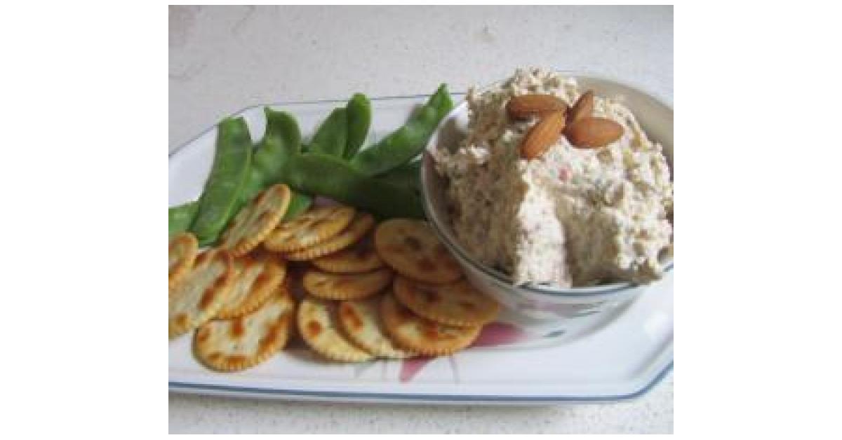 Bacon Almond Dip by Ros Teirney. A Thermomix ® recipe in the category
