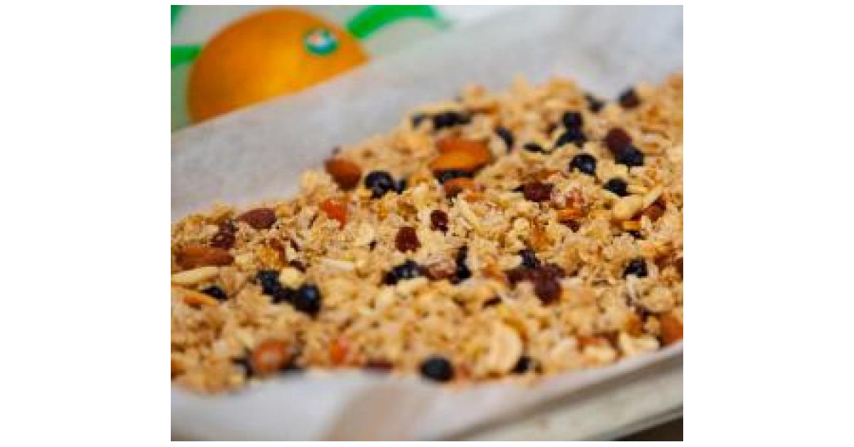 Crunchy Muesli by davemack. A Thermomix ® recipe in the category Baking