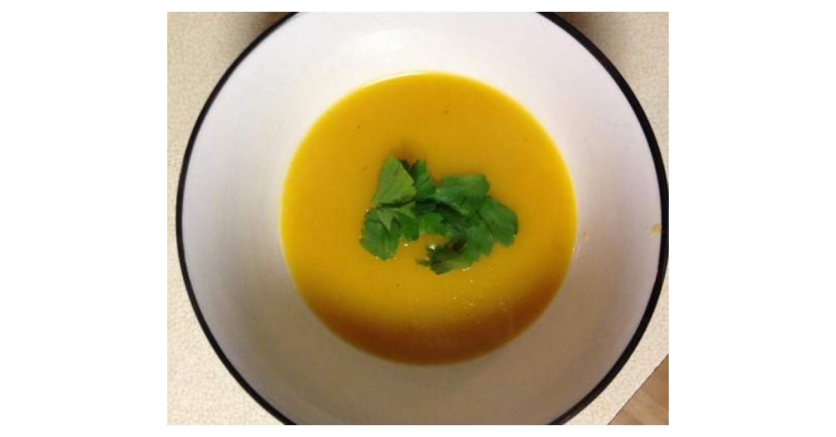 Low calorie pumpkin soup by LexieS. A Thermomix ® recipe in the