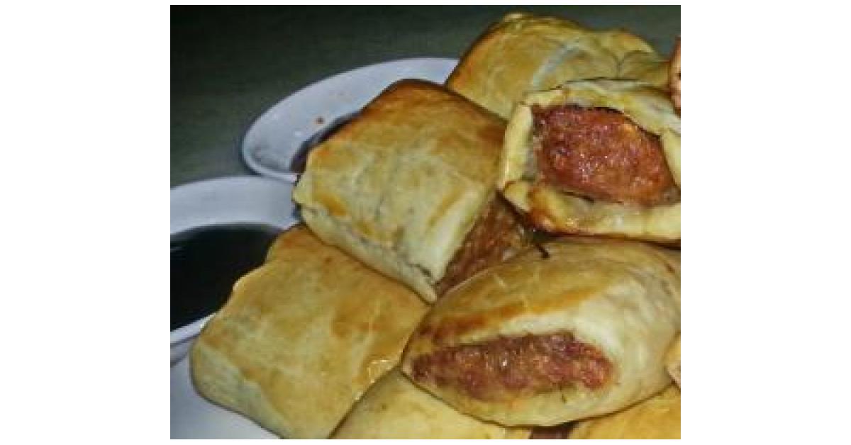 Super Simple Sausage Rolls by Jadey. A Thermomix ® recipe in the category Baking savoury on