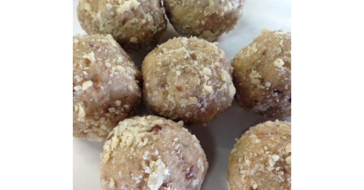 Alison's Nuts About Nuts Amazeballs by PhoenixChick. A Thermomix