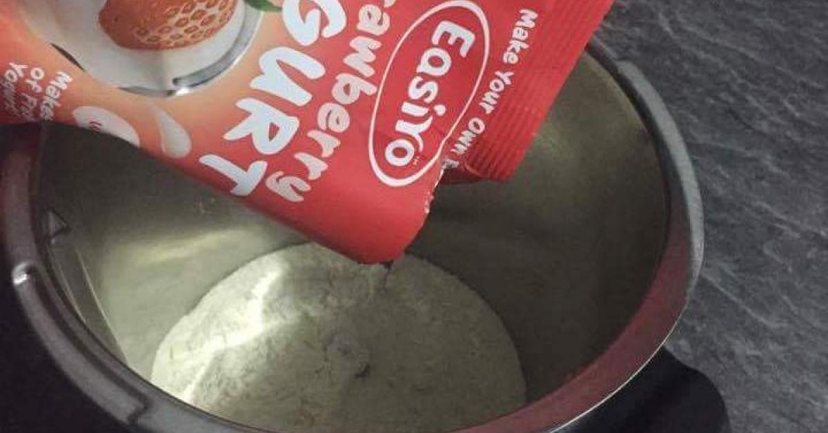 Kel's slow cooker yoghurt by Kellymb80. A Thermomix ® recipe in the