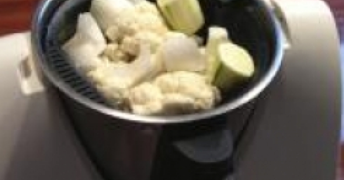Cauliflower, Zucchini & Leek Soup by My Kitchen Miracle. A Thermomix