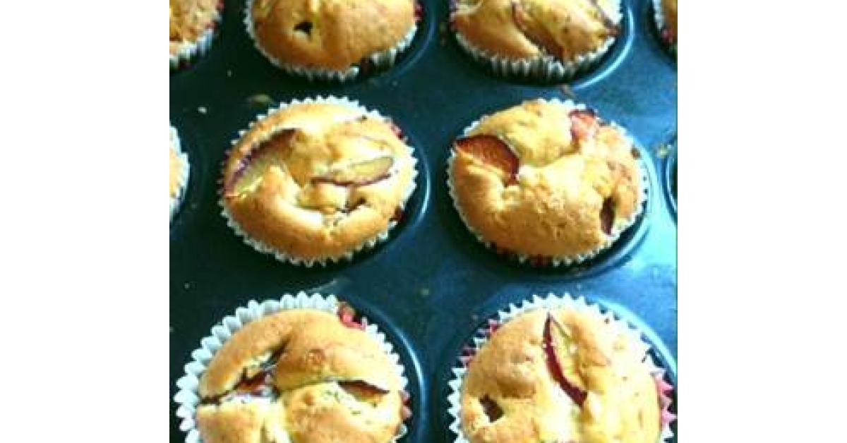cupcakes (plum) by thermoenvy. A Thermomix ® recipe in the category