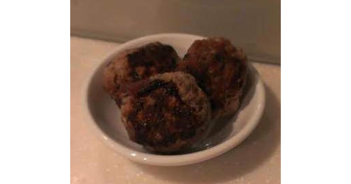 Beef and basil burgers by drjules. A Thermomix ® recipe in the category