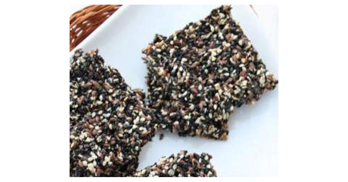 Black Sesame Seed Bars by Wellymix. A Thermomix ® recipe in the