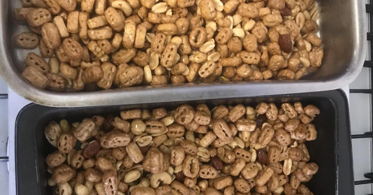 Nuts and Bolts (Dairy Free) by zahra777. A Thermomix ® recipe in the