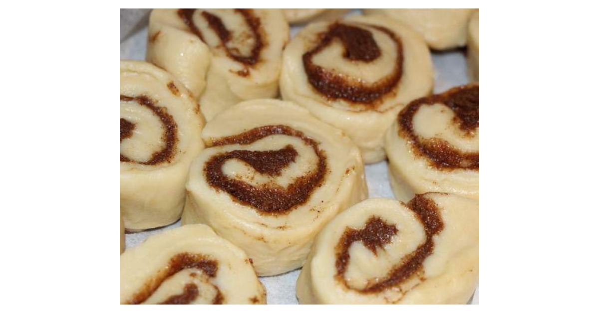 Cinnamon Scrolls by Ms Cupcake. A Thermomix ® recipe in the category