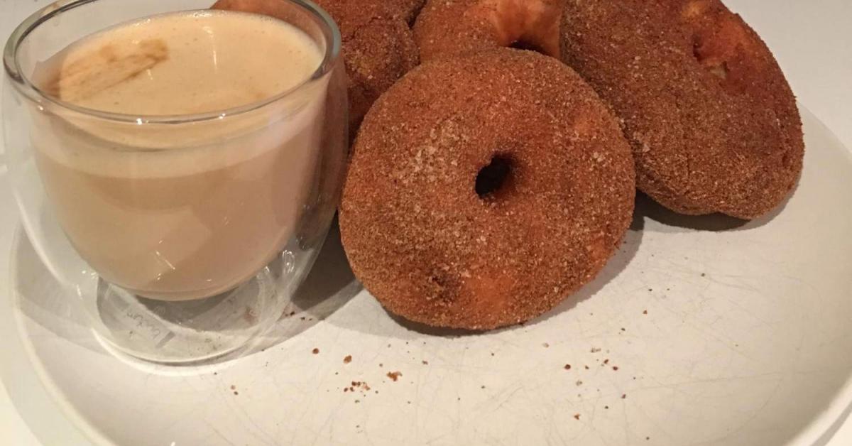 Cinnamon Donuts by Chenzo72. A Thermomix ® recipe in the category