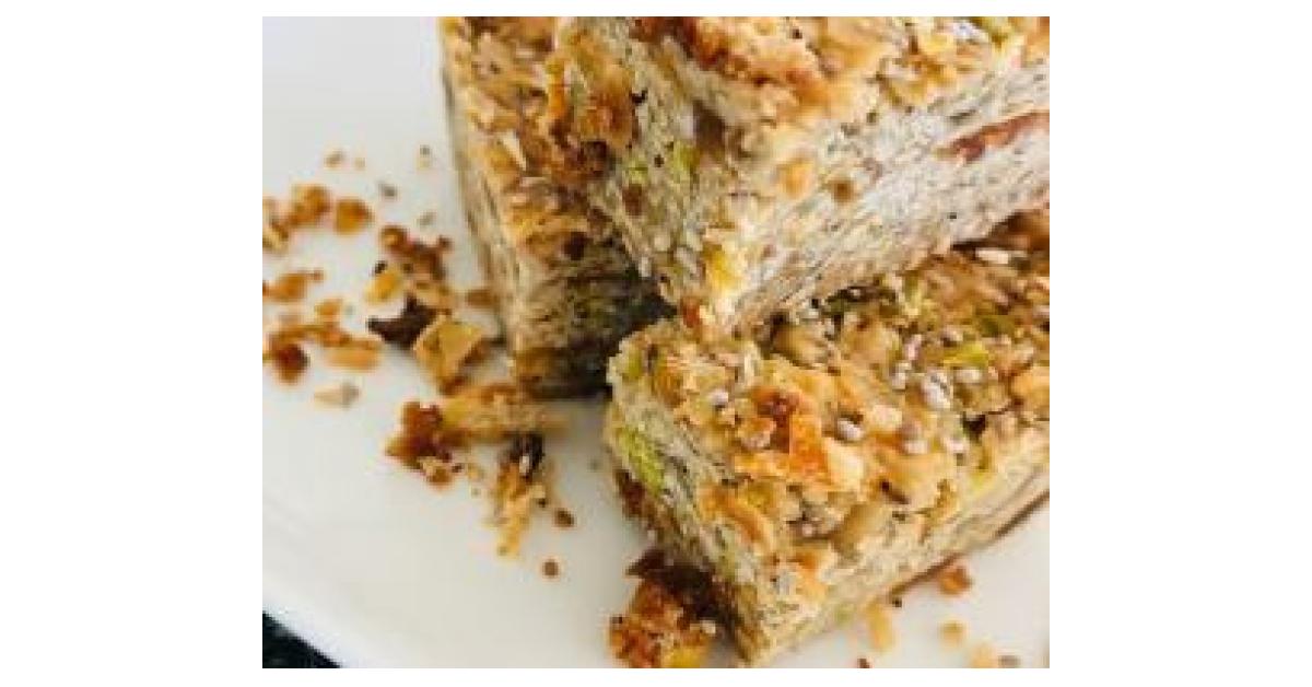 Healthy Oat Slice by SJBell. A Thermomix ® recipe in the category