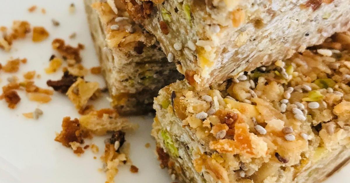 Healthy Oat Slice by SJBell. A Thermomix ® recipe in the category