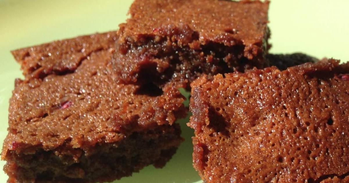 Fudgy Brownies Fructose, Gluten & Dairy Free by Joh Henley. A