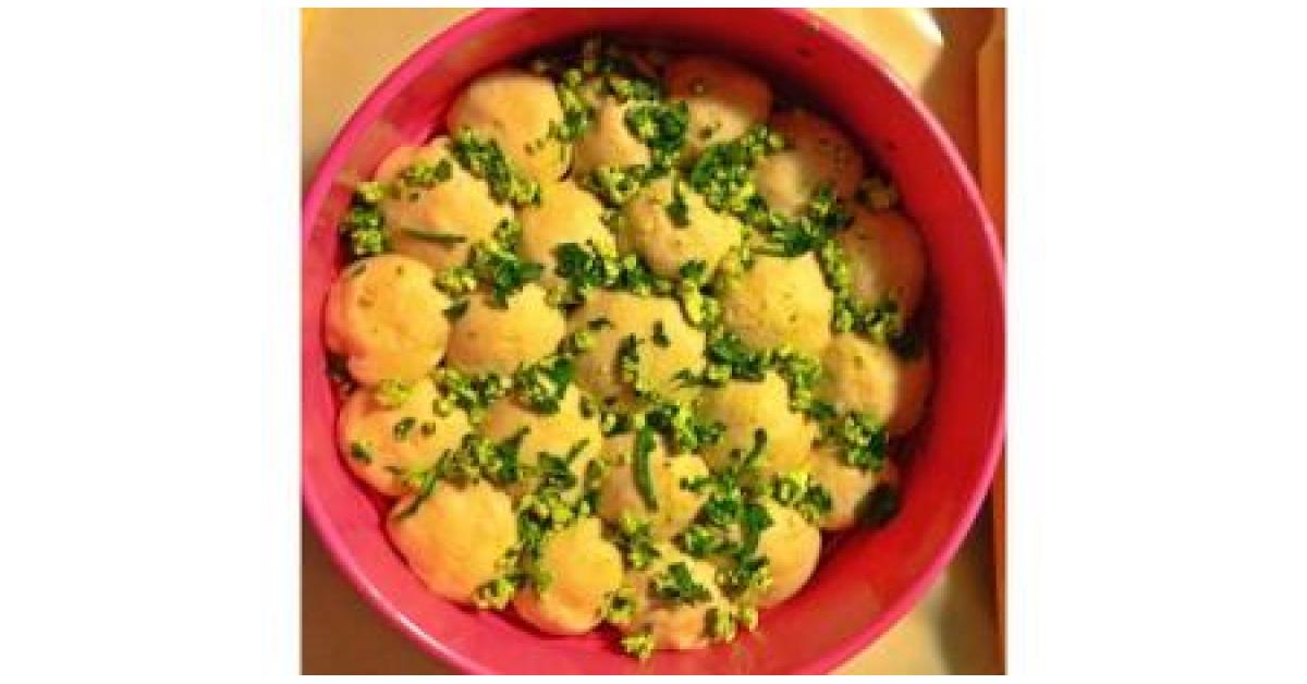 Spinach and Feta Pullapart by cassie harris. A Thermomix ® recipe in