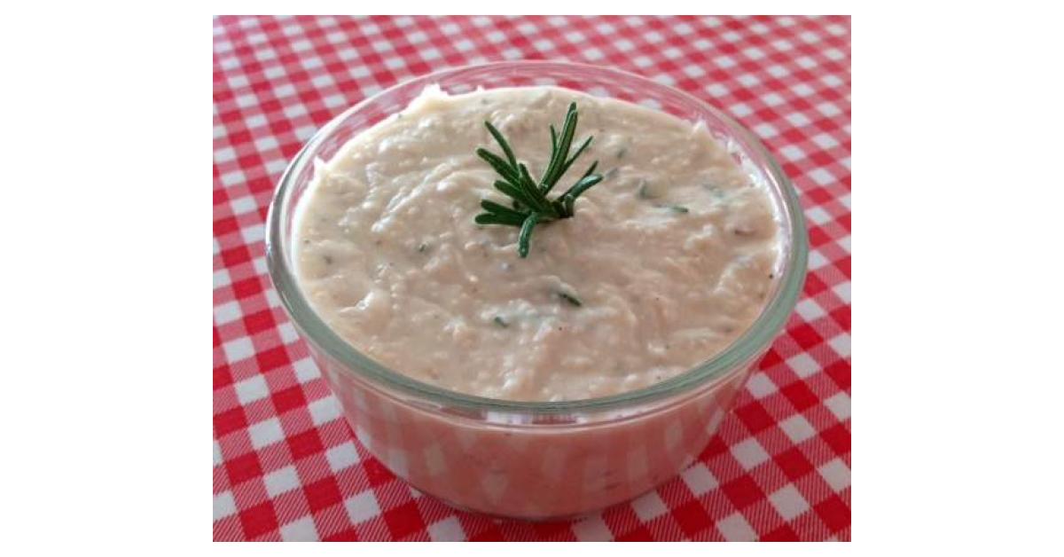 Roasted garlic, rosemary and white bean dip (gluten free dairy free) by
