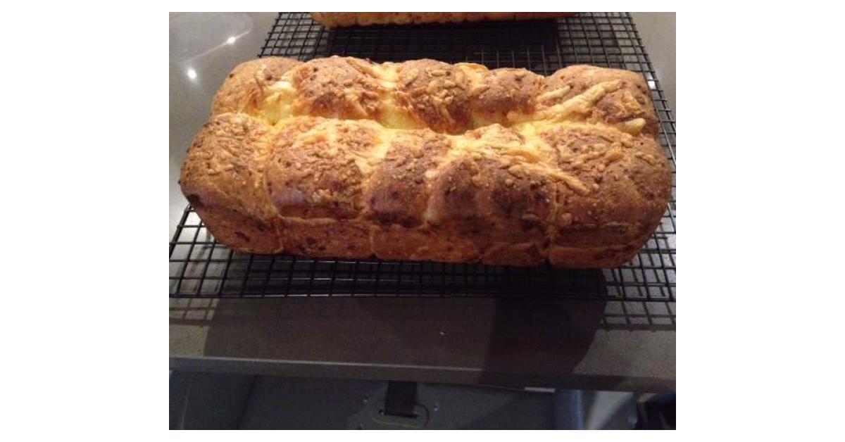 Cheese and Onion Bread by Melbee75. A Thermomix ® recipe in the