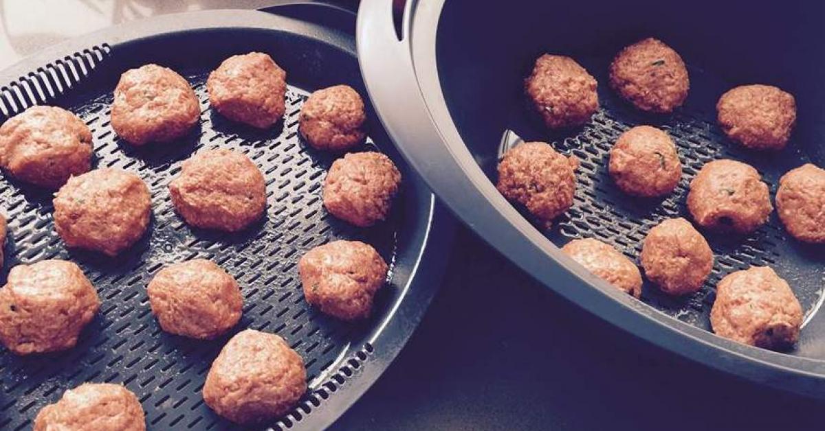 Spaghetti and Meatballs by mummalee. A Thermomix ® recipe in the