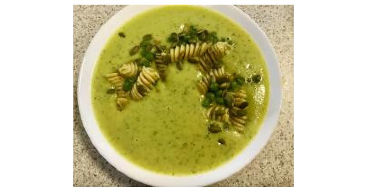 Green pesto vegetable soup by thermoenvy. A Thermomix ® recipe in the