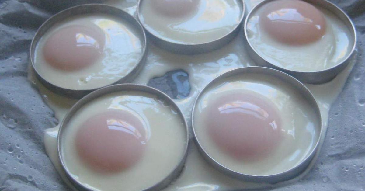 Kirls Poached Eggs (Varoma Style) by Kirrilly. A Thermomix ® recipe in