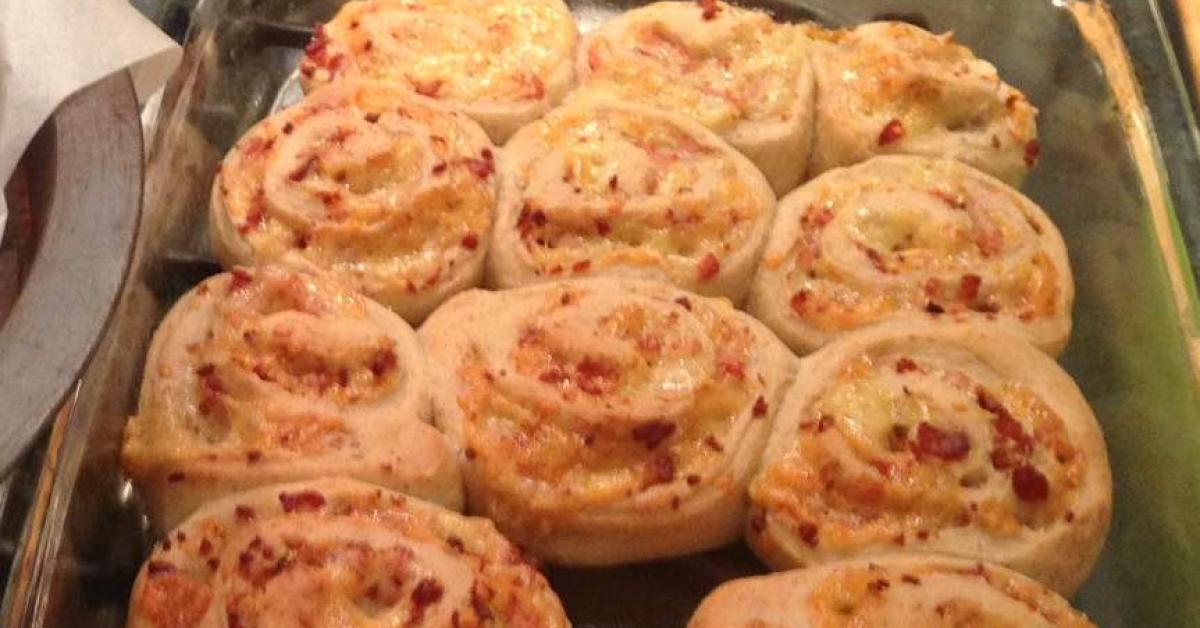 Pumpkin, Chickpea, Pesto & Cheese Scrolls by ArwensThermoPics. A Thermomix ® recipe in the