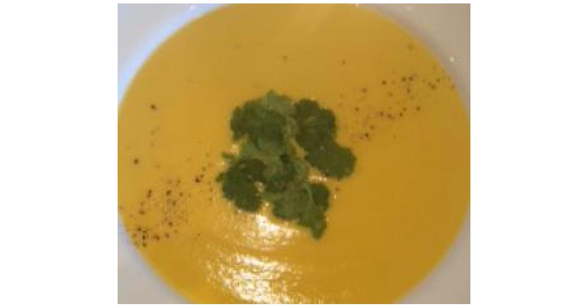 Low fat, creamy Pumpkin & coconut soup by Thermokate. A Thermomix
