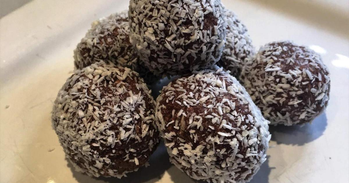 Chocolate Balls by simoneaiello. A Thermomix ® recipe in the category