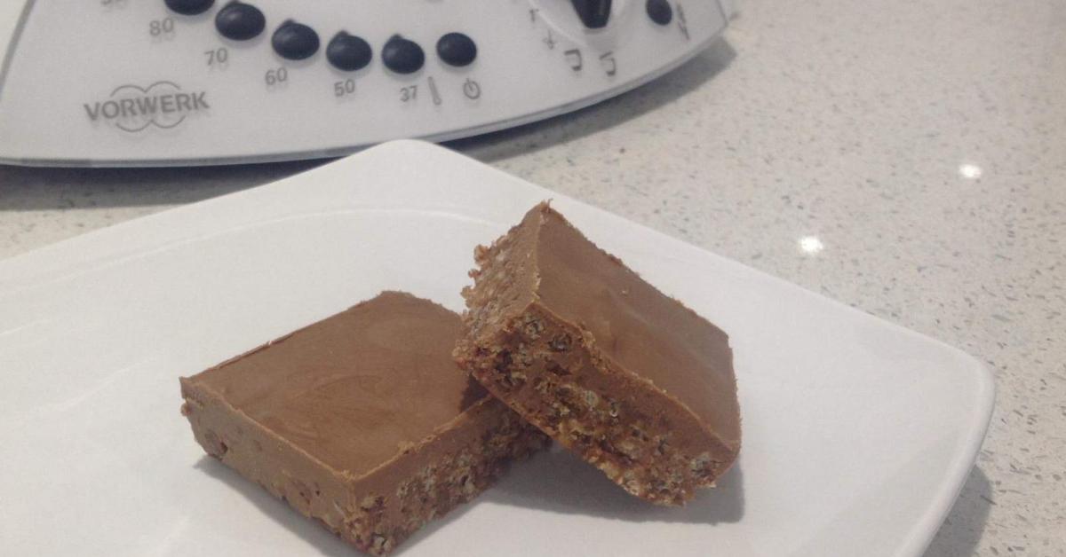 Mars Bar Slice by Staceythomas. A Thermomix ® recipe in the category