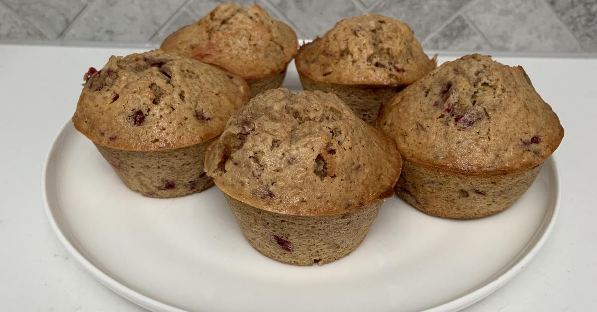 Raspberry, yoghurt and oat muffins by eurotrashe. A Thermomix ® recipe in the category Baking