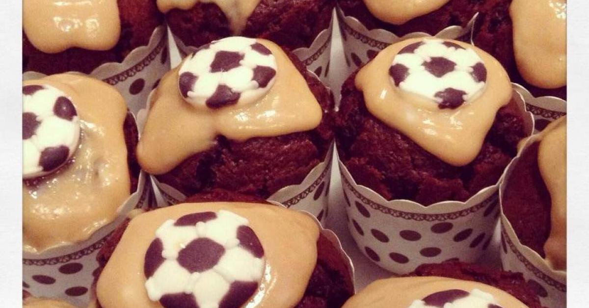 Peanut Butter and Coconut Cream Ganache / Icing by Kosmo. A Thermomix