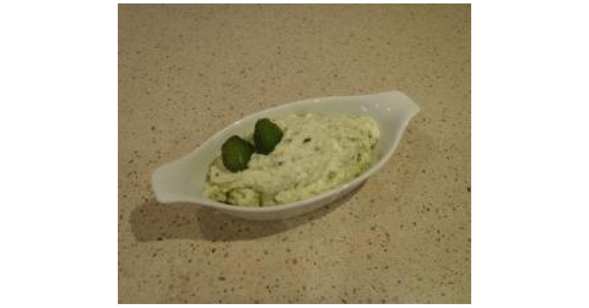 Gherkin Dip by liz mancini. A Thermomix ® recipe in the category Sauces