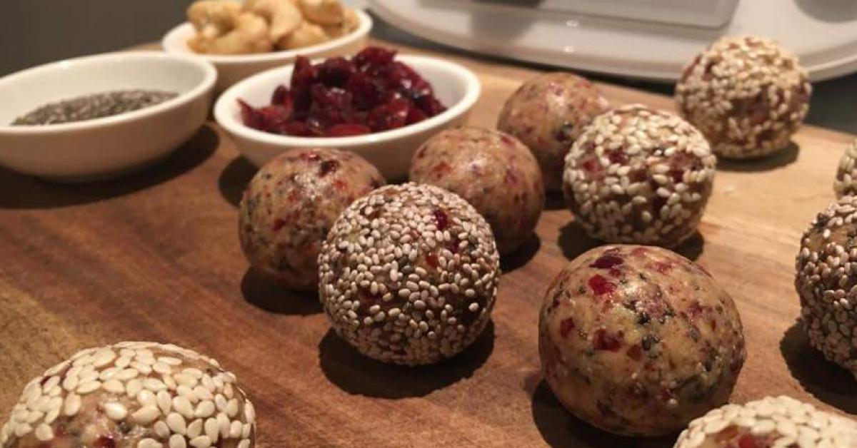Cranberry Cashew Protein Balls by Mixing With Riss. A Thermomix