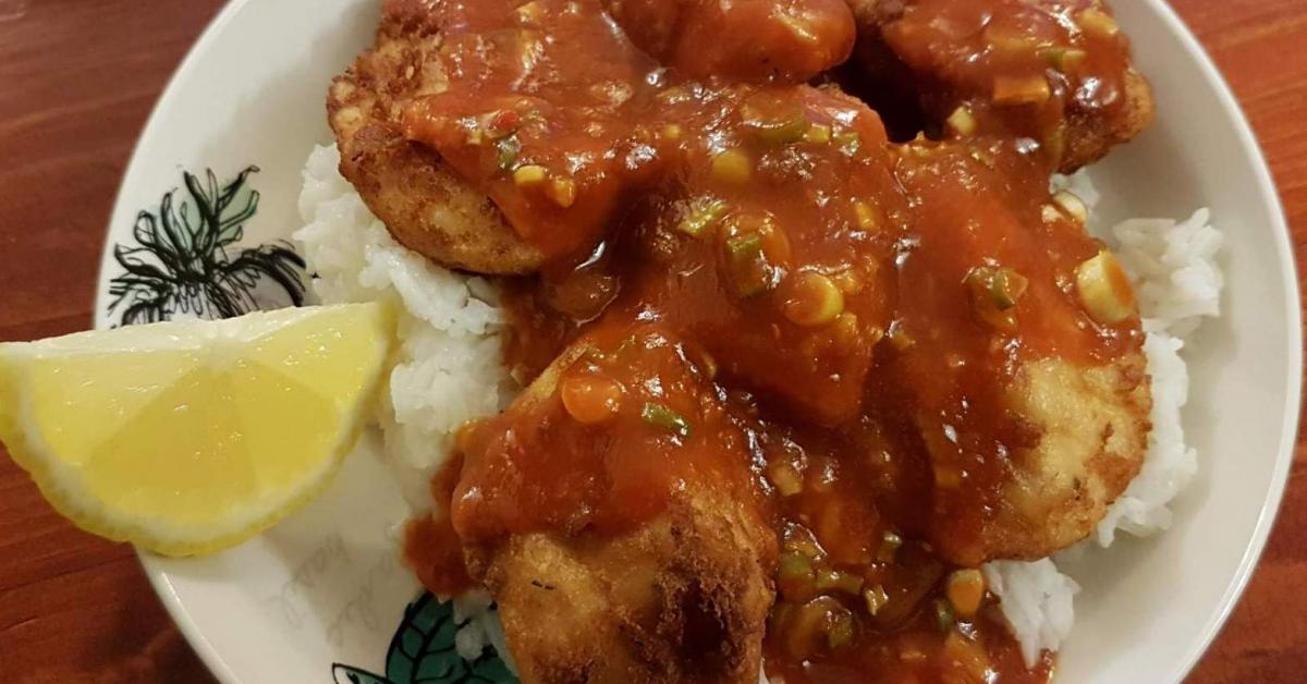 Light Beer Batter Fish with HOT Chilli Sauce served with Rice by