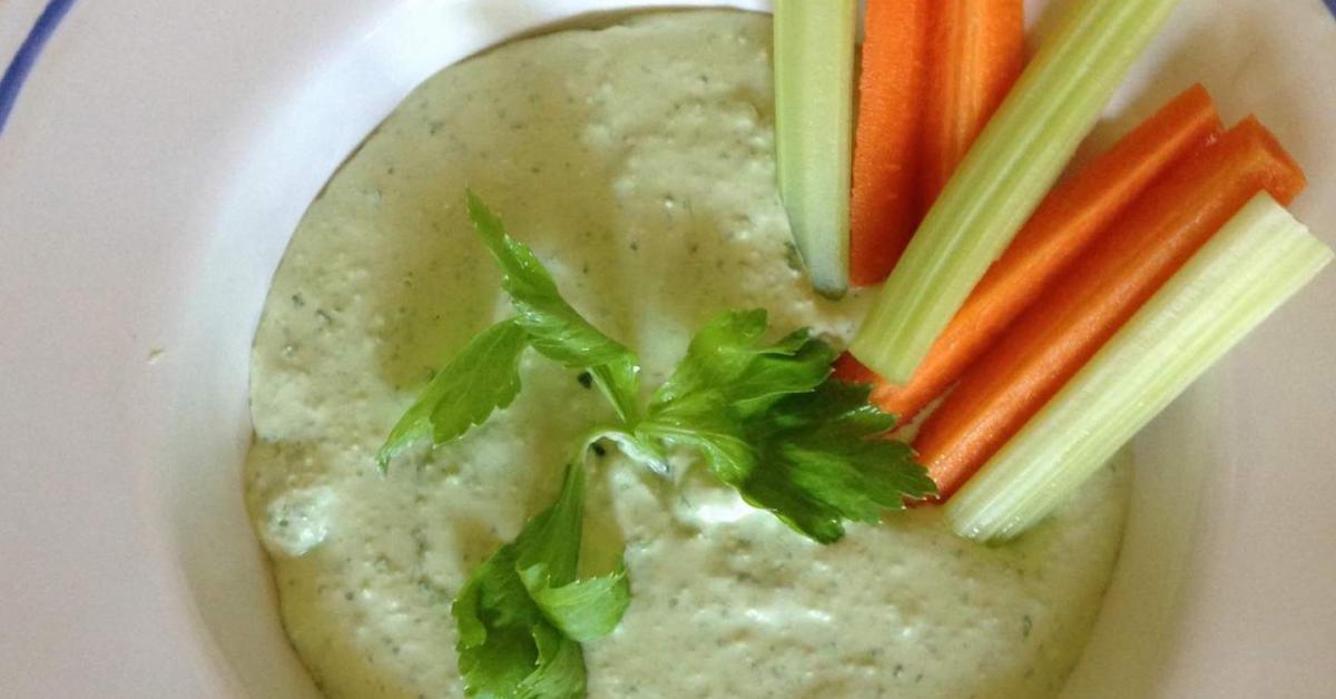 Cashew and Celery Dip by skeeta. A Thermomix ® recipe in the category Sauces, dips & spreads on