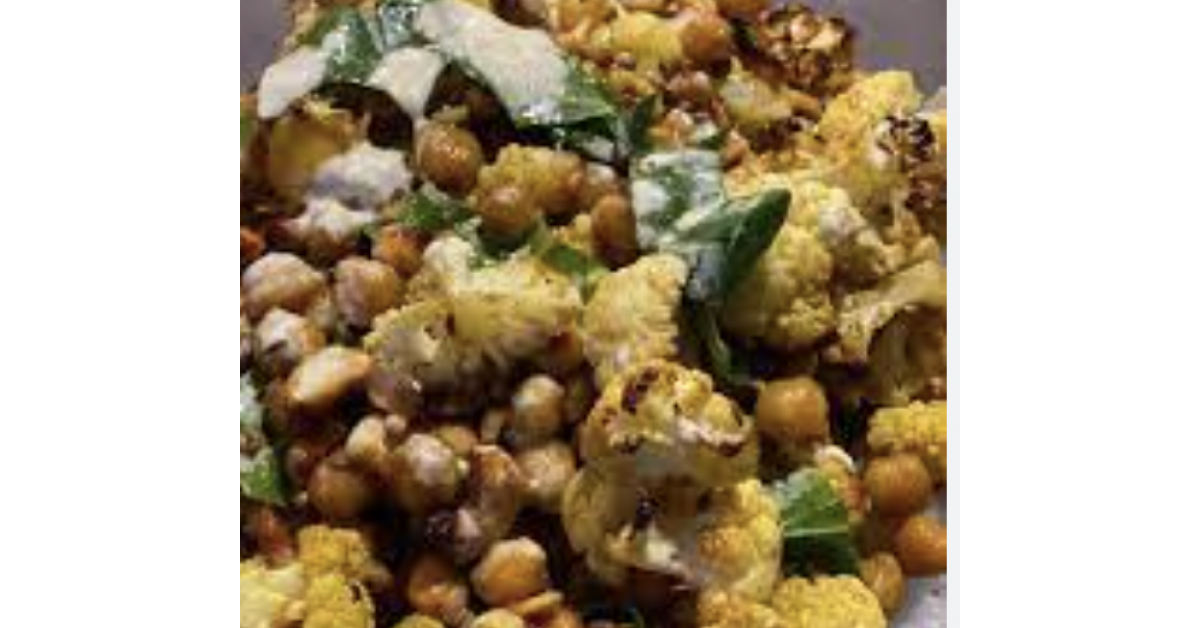 Cauliflower and Chickpea Korma by DeliciouswithDascha. A Thermomix ® recipe in the category Main