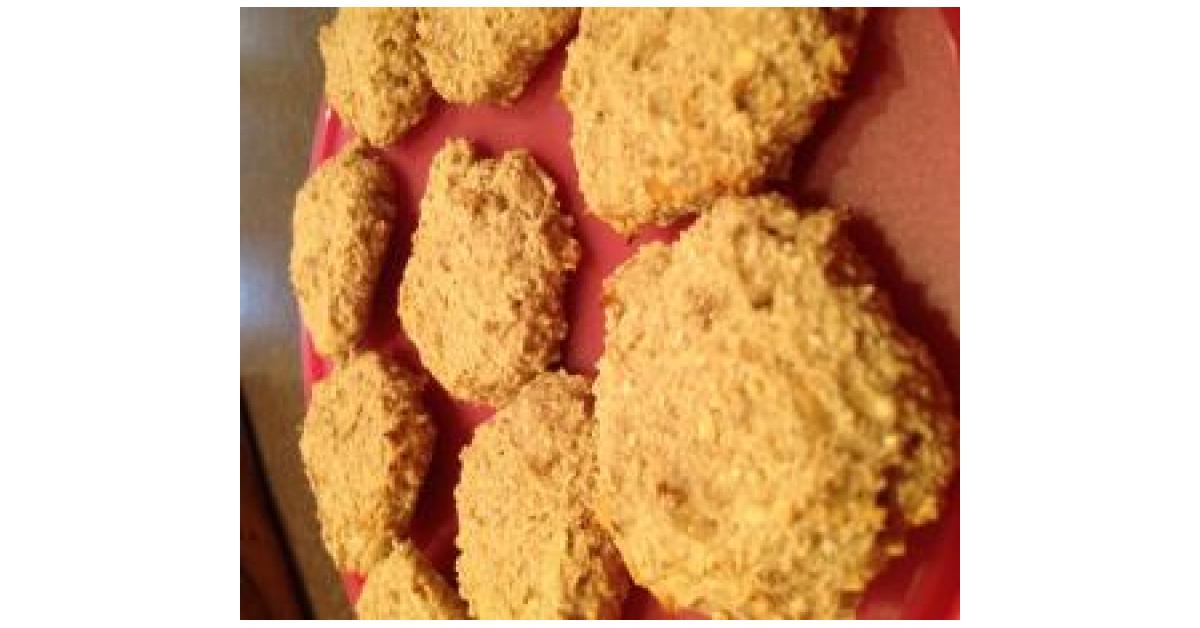 Banana & Oat baby biscuits by Jo McMahon Two Litre Kitchen. A