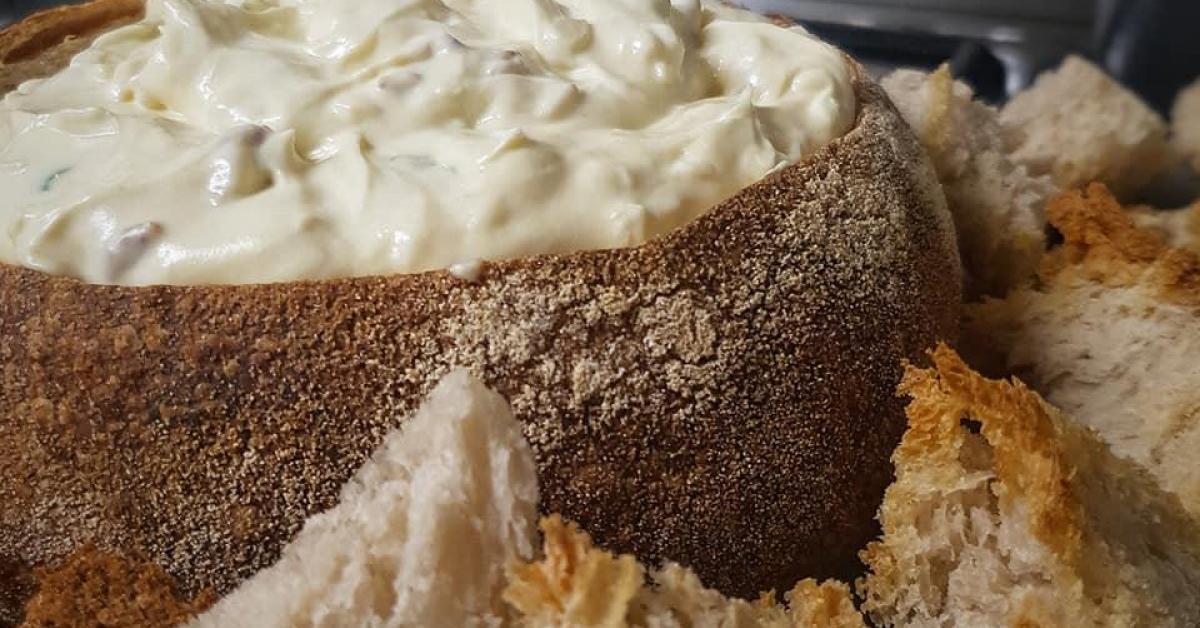 Cob Loaf Dip by Thermomixmad. A Thermomix ® recipe in the category Sauces, dips & spreads on www