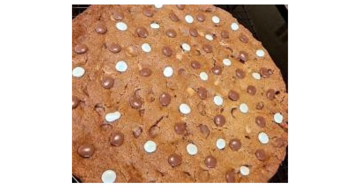 Mars Bar Cookie Cake by Dianas.Thermomix.Creations. A Thermomix