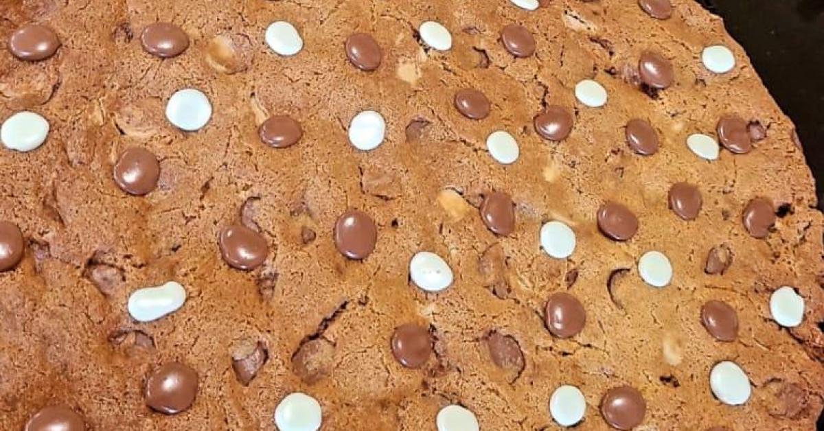 Mars Bar Cookie Cake by Dianas.Thermomix.Creations. A Thermomix