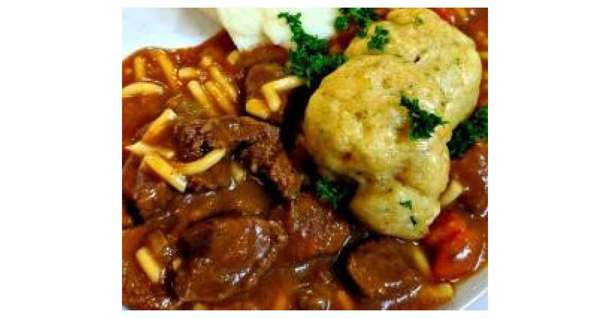 Hearty Beef Stew With Dumplings by aroma kitchen. A Thermomix ® recipe