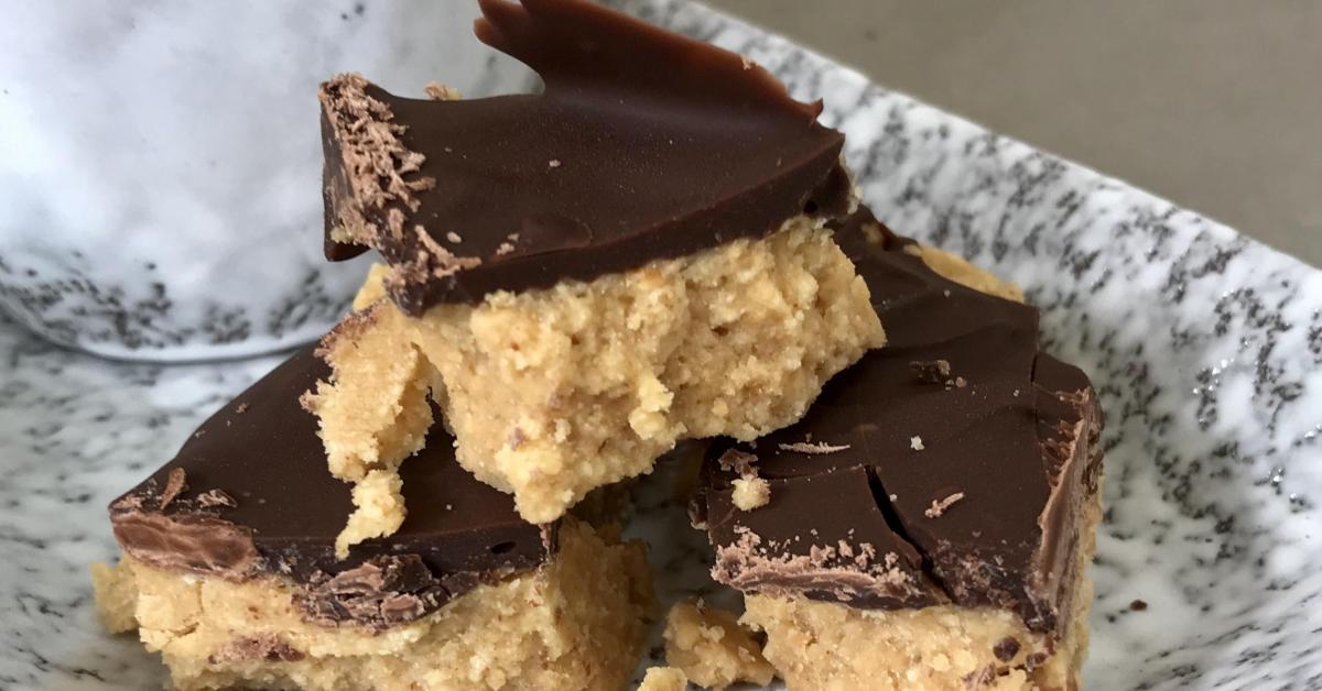 Peanut Butter Slice by hberendsen. A Thermomix ® recipe in the category