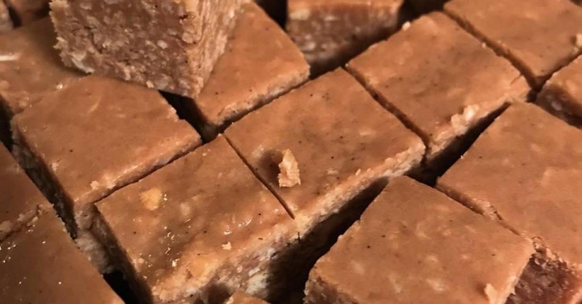 Caramello Koala Fudge Slice by romullas. A Thermomix ® recipe in the