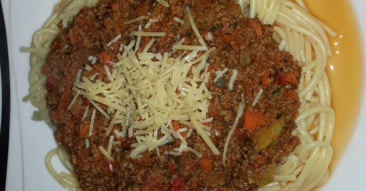 Hunters Beef & Vegetable Bolognese Sauce by Cozzy. A Thermomix ® recipe