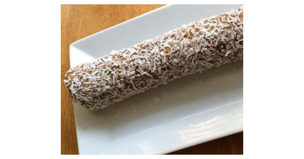 Fruit & Nut Log by Lovin' the Mix A Thermomixin' love affair. A