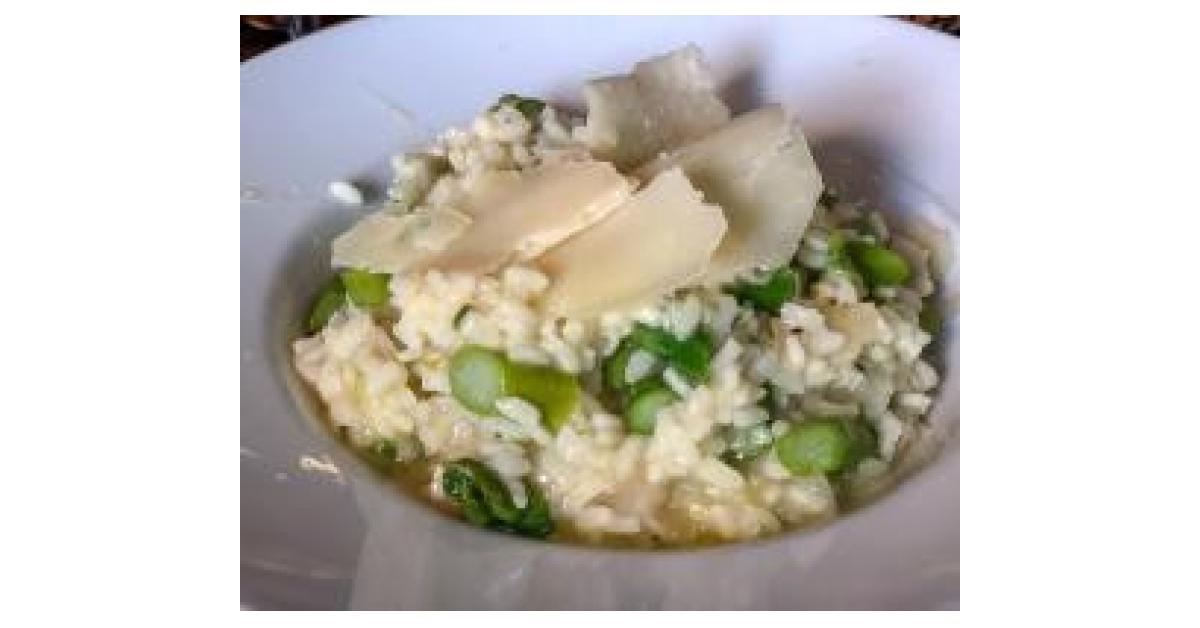 Garlicky Chicken and Spring Vegetable Risotto by Dilemma. A Thermomix
