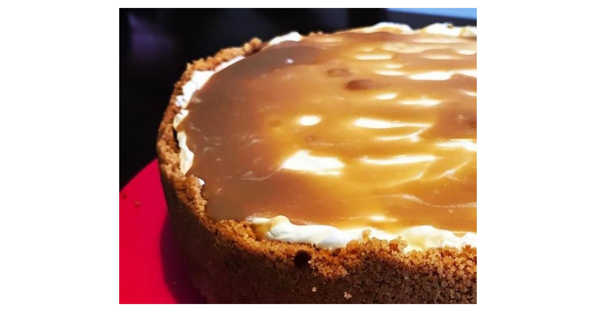 Donna Hay's Salted Caramel and Vanilla Baked Cheesecake by Courtneys