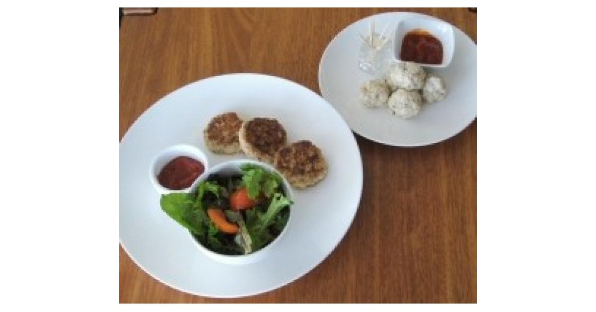 Chicken Patties with Fetta and Lemon Thyme by Karen Fisher. A Thermomix ® recipe in the category