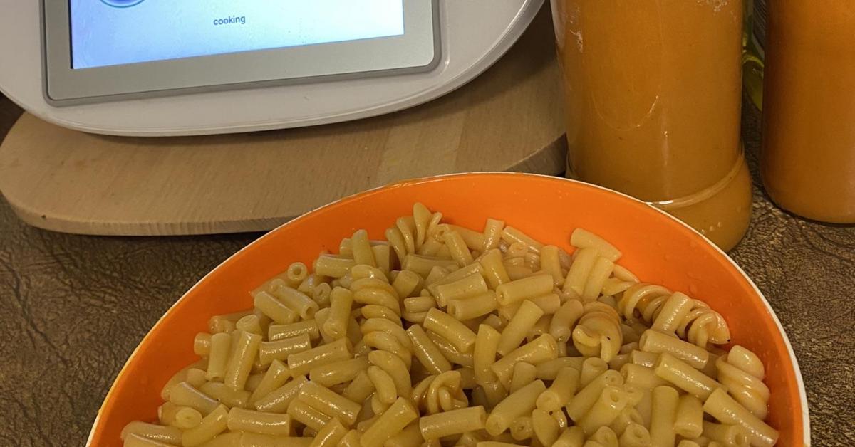 Tangy Tomato Pasta Sauce by A Thermomix ® recipe in the