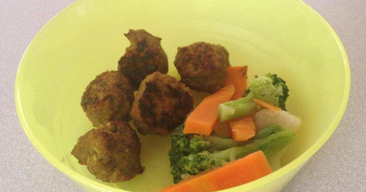 Easy baby meatballs 9mths + by Eloise_au. A Thermomix ® recipe in the
