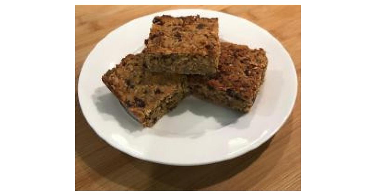 Healthy Lunchbox Fruit and Oat Slice by Melmix. A Thermomix ® recipe in
