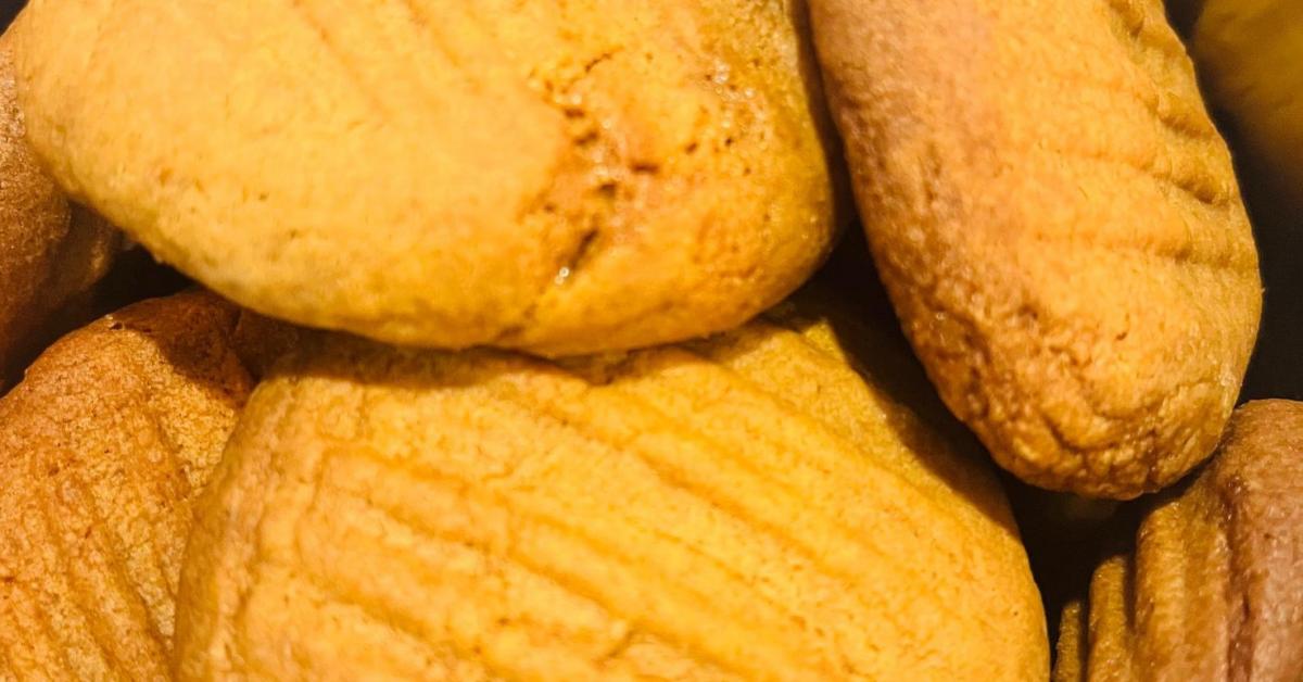 Edmonds Cookbook Hokey Pokey Biscuits by Pauapattie. A Thermomix