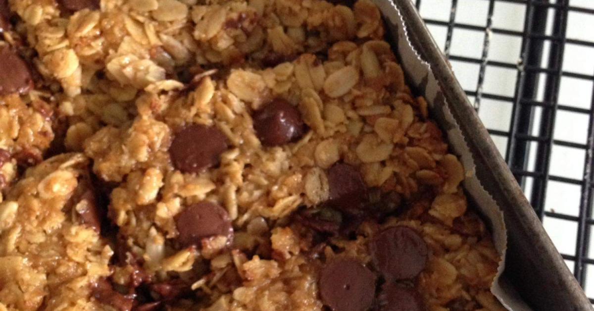 Apricot Chocolate Chip Muesli Bar Slice by erinh. A Thermomix ® recipe